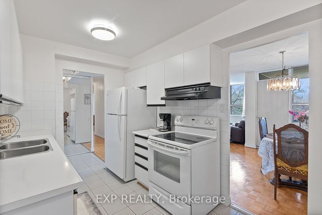 309 - 2825 Islington Ave, Condo with 2 bedrooms, 2 bathrooms and null parking in North York ON | Image 9