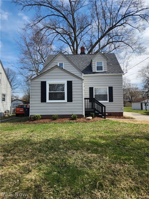 845 Willard Ave Se, Warren, OH, 44484-4433 | Card Image