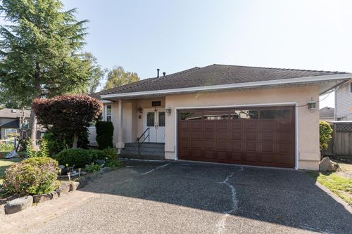 14092 86a Ave, Surrey, BC, V3W0V9 | Card Image