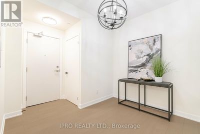 1107 - 4011 Brickstone Mews, Condo with 3 bedrooms, 2 bathrooms and 1 parking in Mississauga ON | Image 2