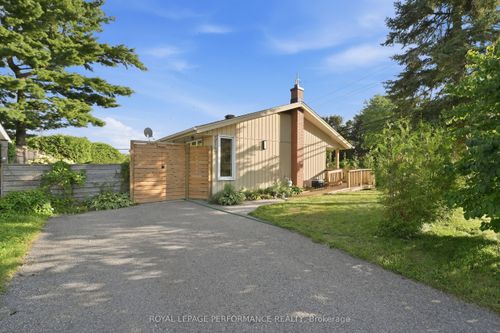 3149 Southmore Dr E, Ottawa, ON, K1V6Z6 | Card Image