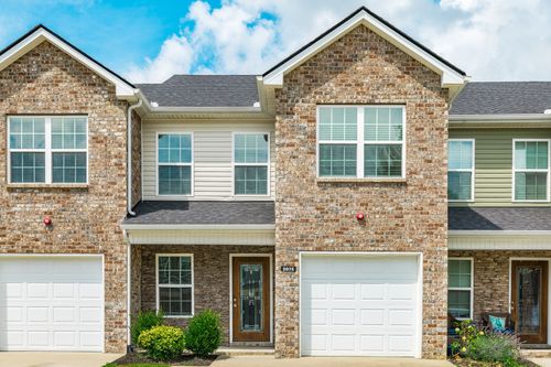 2075 Downstream Dr, Ashland City, TN, 37015-1032 | Card Image