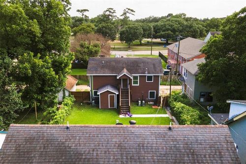 a-2721A Virginia St, Baytown, TX, 77520-6005 | Card Image