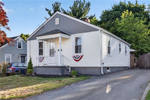 13 Delmont St, Johnston, RI, 02919-2701 | Card Image