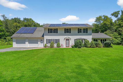 94 Lincolndale Acres, Washingtonville, NY, 10992-1046 | Card Image