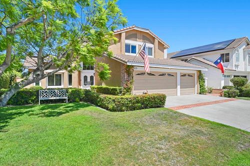 825 Robert Ln, Encinitas, CA, 92024-5640 | Card Image