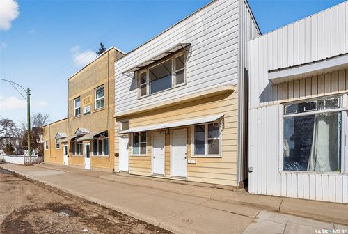 308-312 Fairford St W, Moose Jaw, SK, S6H1V9 | Card Image