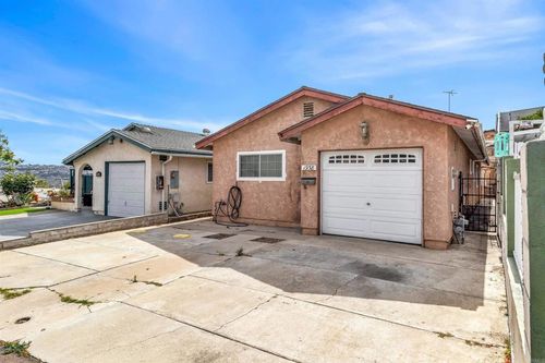 1938 Avenida De La Cruz, San Ysidro, CA, 92173-2117 | Card Image