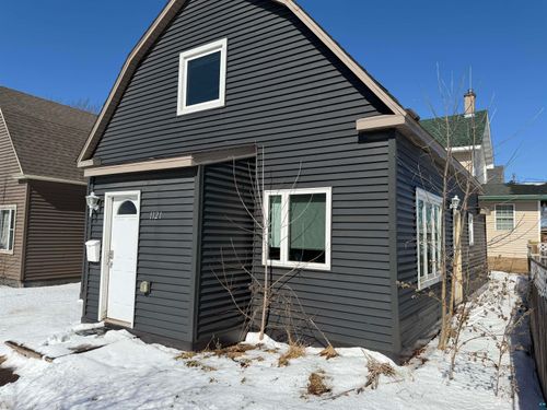 1121 N 12th St, Superior, WI, 54880-1703 | Card Image