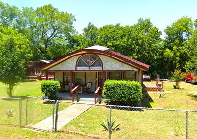 1912 Hill Street, House other with 4 bedrooms, 2 bathrooms and null parking in Bastrop TX | Image 1