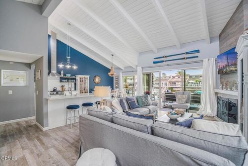 4624 Falkirk Bay, Oxnard, CA, 93035-3700 | Card Image