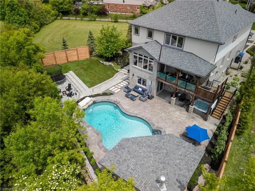 22 Hilltop Rd, Guelph, ON, N1E7L4 | Card Image