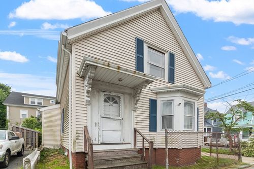 26 Mansfield St, Gloucester, MA, 01930-3624 | Card Image