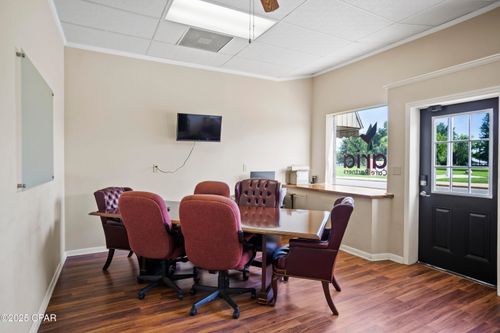 20735 Central Ave E, Blountstown, FL, 32424-2278 | Card Image