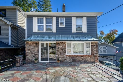 33 Shore Rd, Lake Hopatcong, NJ, 07849-1220 | Card Image