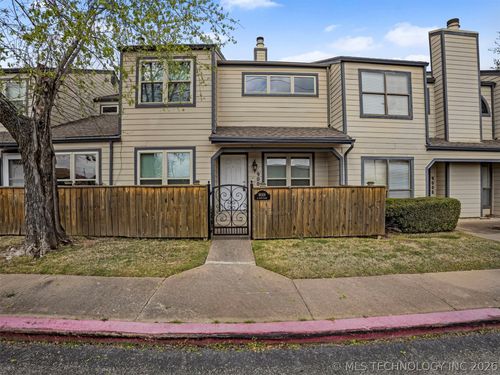 9006 E 60th Pl, Tulsa, OK, 74145-8743 | Card Image