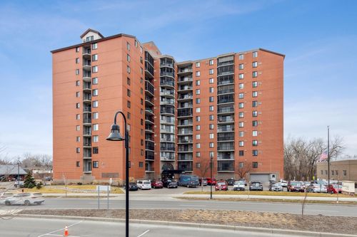 105-6500 Woodlake Dr, Richfield, MN, 55423-1386 | Card Image