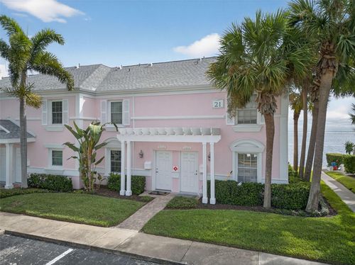 5186 Coquina Key Dr Se, ST PETERSBURG, FL, 33705-4826 | Card Image