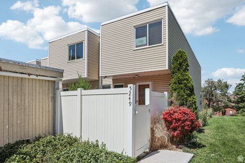 5249 Gravenstein Park, Murray, UT, 84123-4562 | Card Image