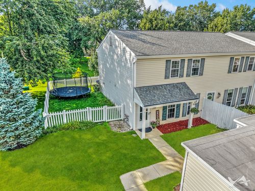 378 Rodenburg Rd, Roselle, IL, 60172-1647 | Card Image