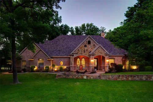 7200 Oak Creeks Ct, Fort Worth, TX, 76135-9048 | Card Image
