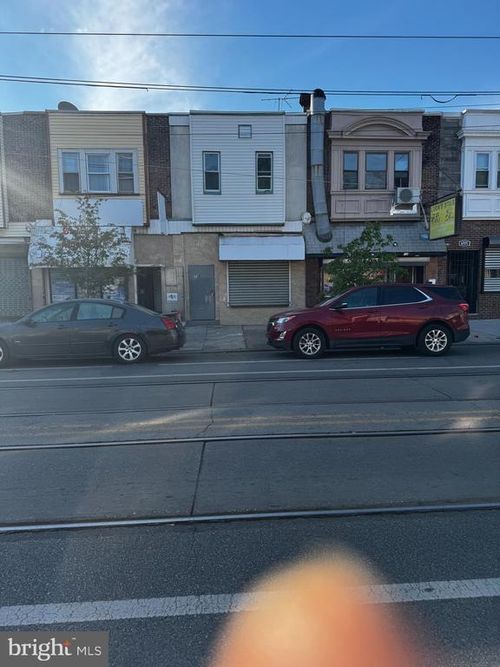 6729 Elmwood Ave, Philadelphia, PA, 19142-1811 | Card Image