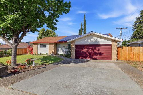 5295 Baumgart Way, Carmichael, CA, 95608-0754 | Card Image