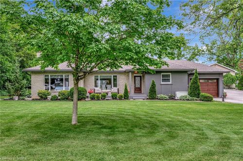 25 High St, Saint George, ON, N0E1N0 | Card Image