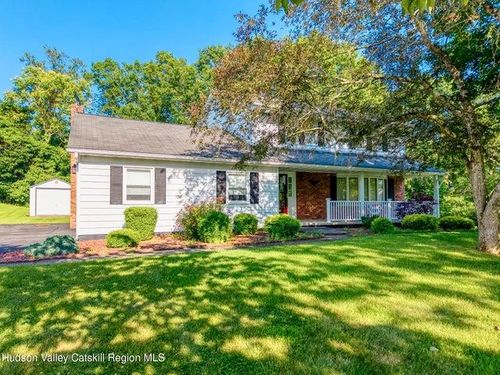134 Hilltop Rd, Saugerties, NY, 12477-4412 | Card Image
