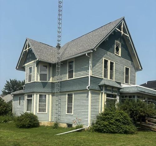 110 E Pine Street, Lancaster, WI, 53813 | Card Image