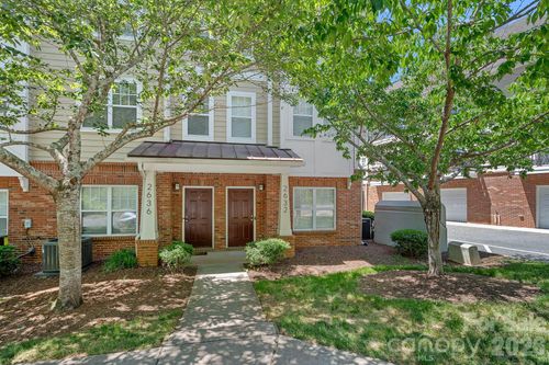 2632 Weddington Ave, Charlotte, NC, 28204-2741 | Card Image