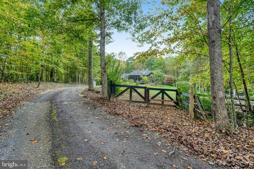 5536 Keyser Rd, HUME, VA, 22639-1729 | Card Image