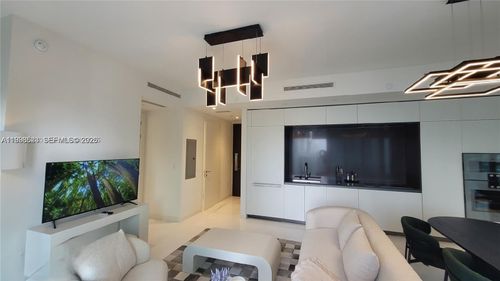 apt-2908-300 Biscayne Boulevard Way, Miami, FL, 33131-2296 | Card Image