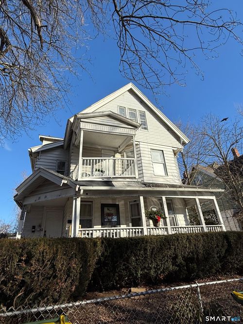 16 Fairview St, Waterbury, CT, 06710-1828 | Card Image