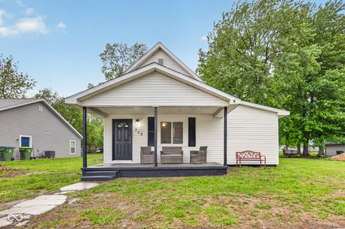 722 N Main St, Sullivan, IN, 47882-1026 | Card Image
