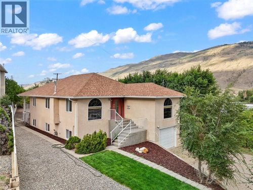 {{alt}} | Card Image