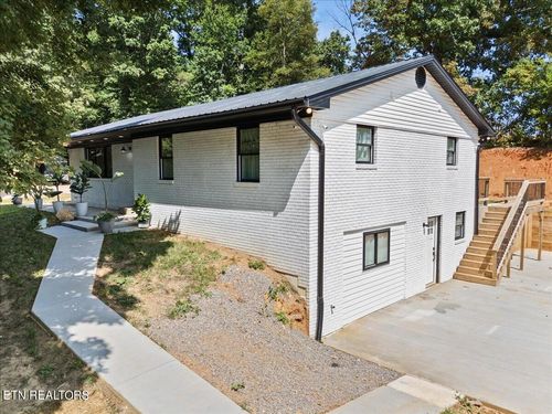 7124 Indian Ridge Rd, Rutledge, TN, 37861-4207 | Card Image