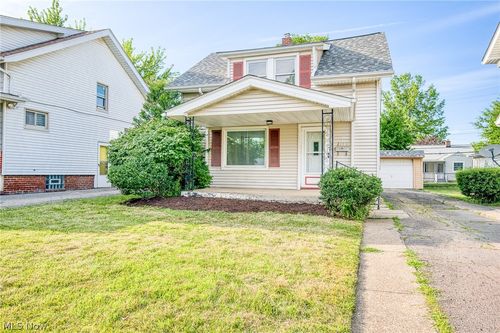 21901 Westport Ave, Euclid, OH, 44123-2862 | Card Image