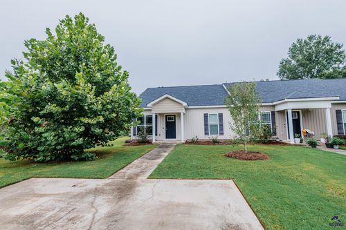 207 Washington Place Dr, Perry, GA, 31069-4844 | Card Image
