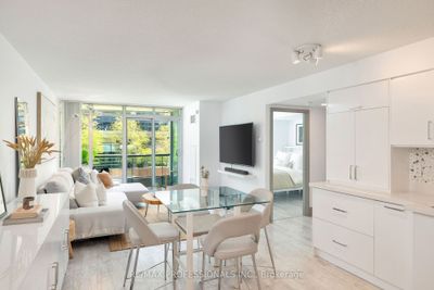 302 - 81 Navy Wharf Crt, Condo with 1 bedrooms, 1 bathrooms and 1 parking in Toronto ON | Image 1