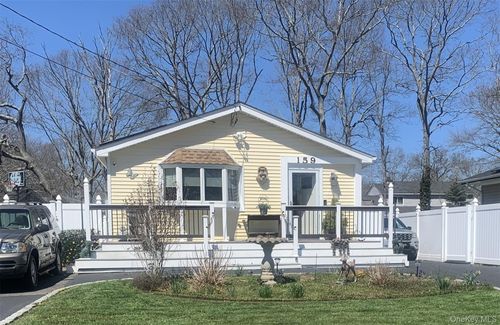 159 Parkwood Drive, Brookhaven, NY, 11967 | Card Image