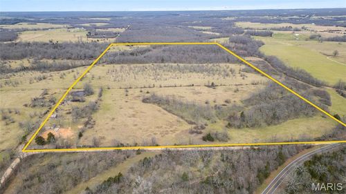 181 Bennett Rd, Stoutland, MO, 65567-9366 | Card Image