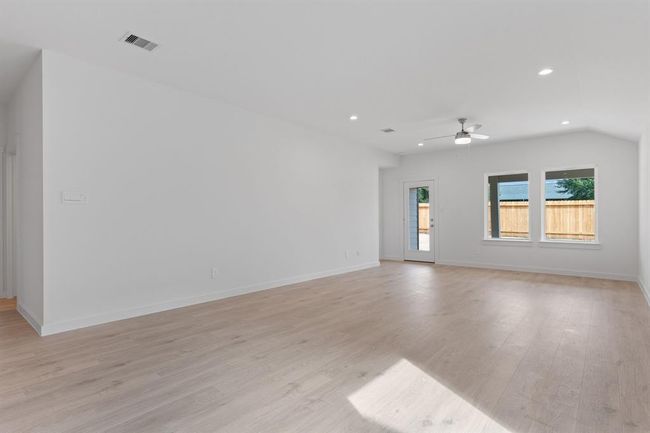 *Images and 3D tour are for illustration only and options may vary from home as built. | Image 18