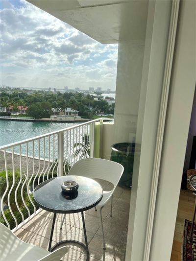 7N - 10350 W Bay Harbor Dr, Condo with 1 bedrooms, 1 bathrooms and null parking in Bay Harbor Islands FL | Image 2