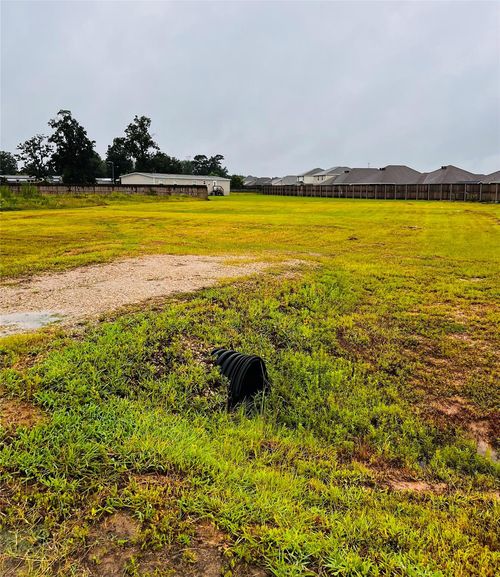 511 Ashlawn Drive, Conroe, TX, 77303 | Card Image