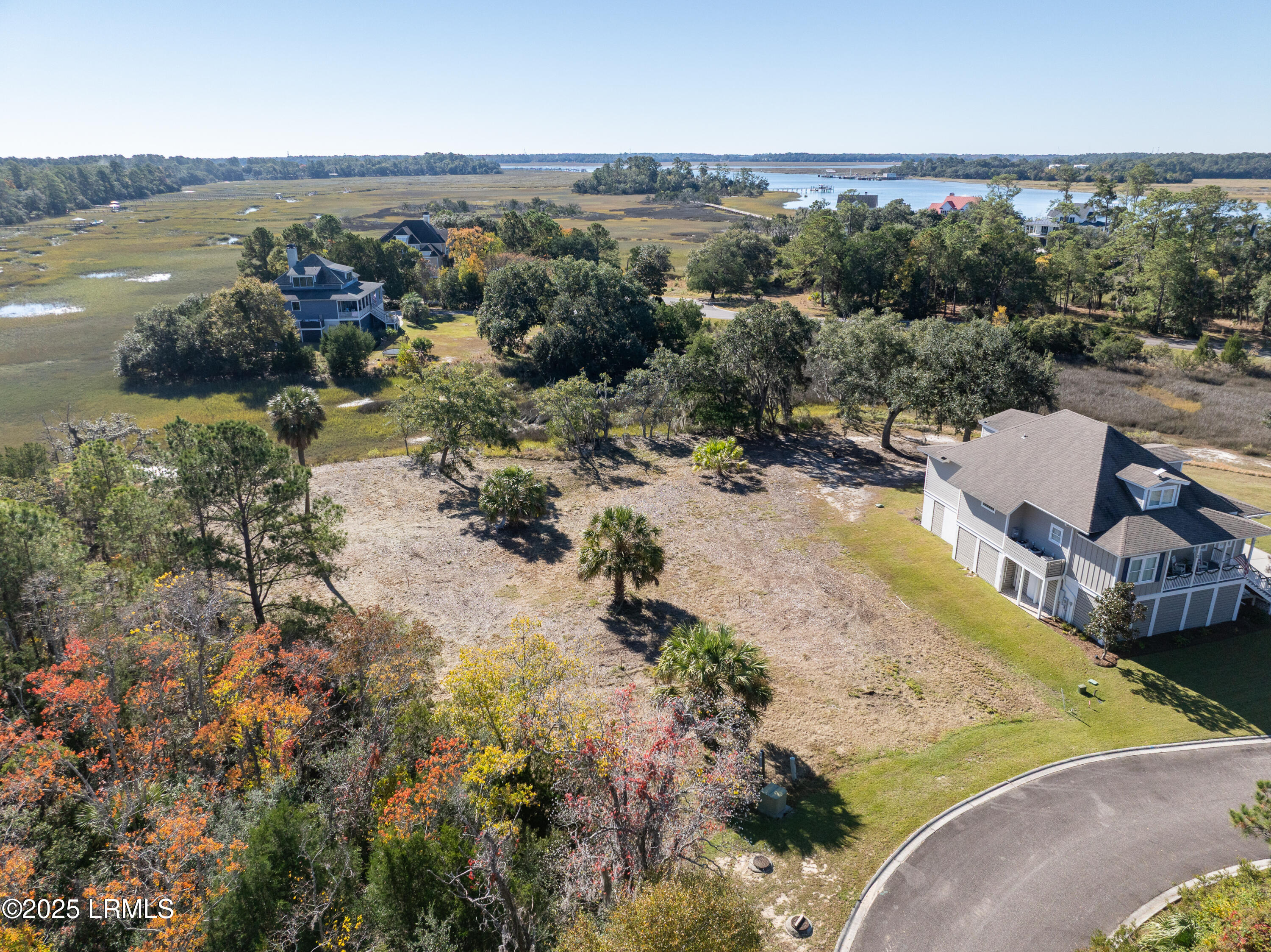 Land in Beaufort