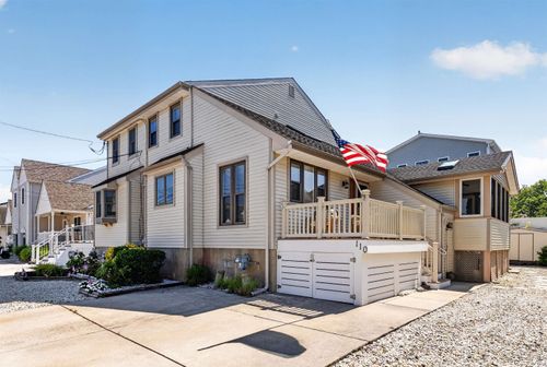 west-110 E Richmond Ave, Wildwood, NJ, 08260-3361 | Card Image