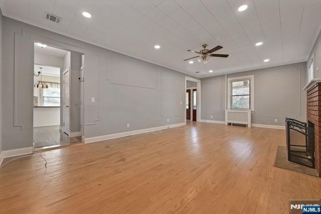 276 Werimus Rd, House other with 4 bedrooms, 3 bathrooms and null parking in Woodcliff Lake NJ | Image 6