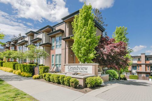 40-15775 Mountain View Dr, Surrey, BC, V3Z0W7 | Card Image