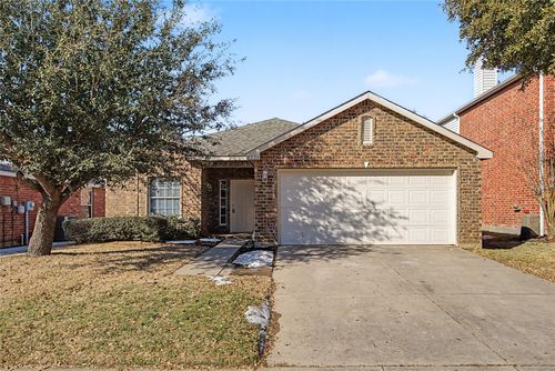 4516 Fox Sedge Ln, Denton, TX, 76208-6832 | Card Image